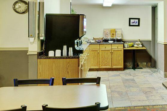 Thompson'S Best Value Inn & Suites 외부 사진